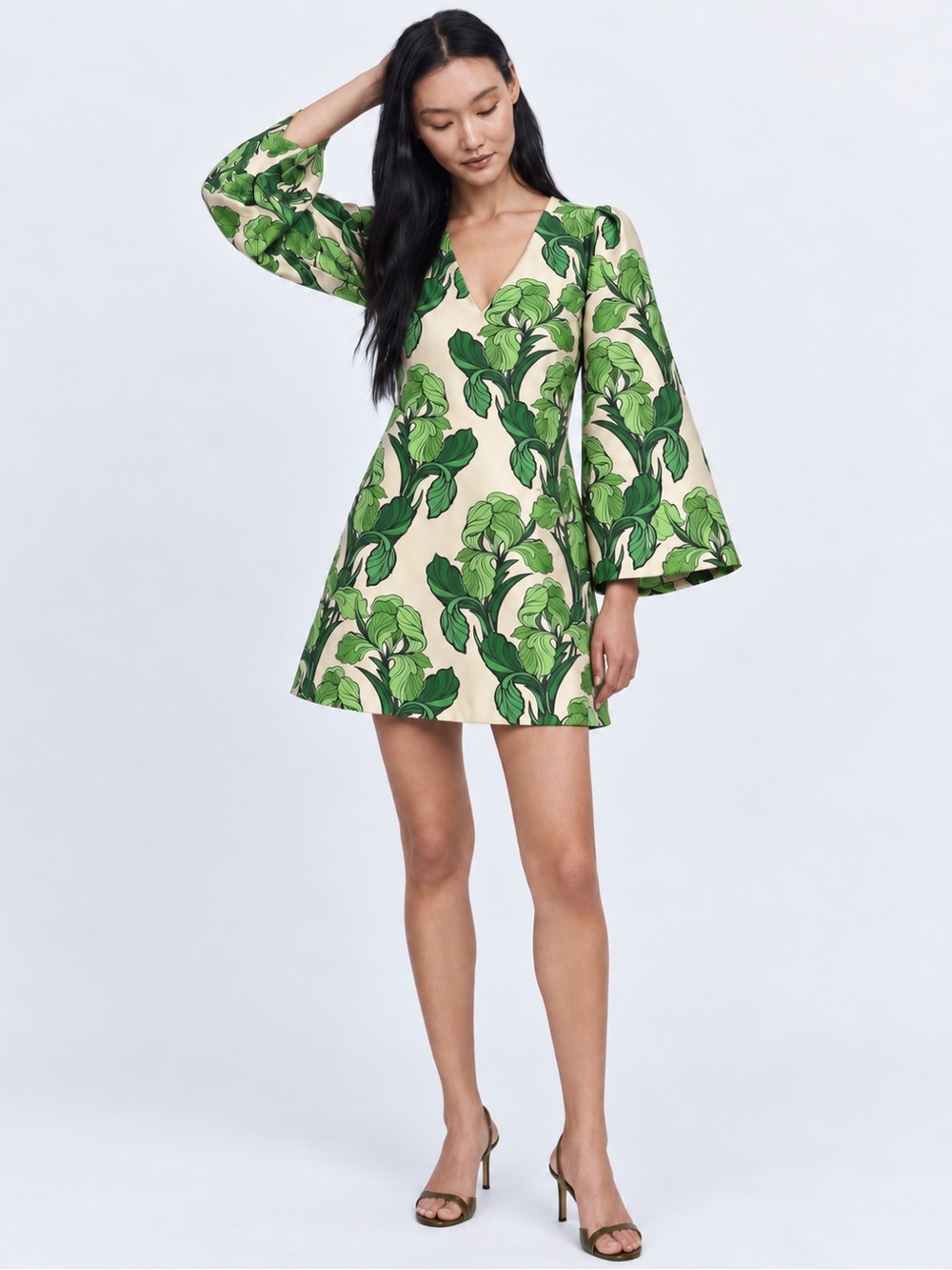NWT Buru Le V Mod Brocade V-Neckline Bell Sleeve Mini Dress Sz S